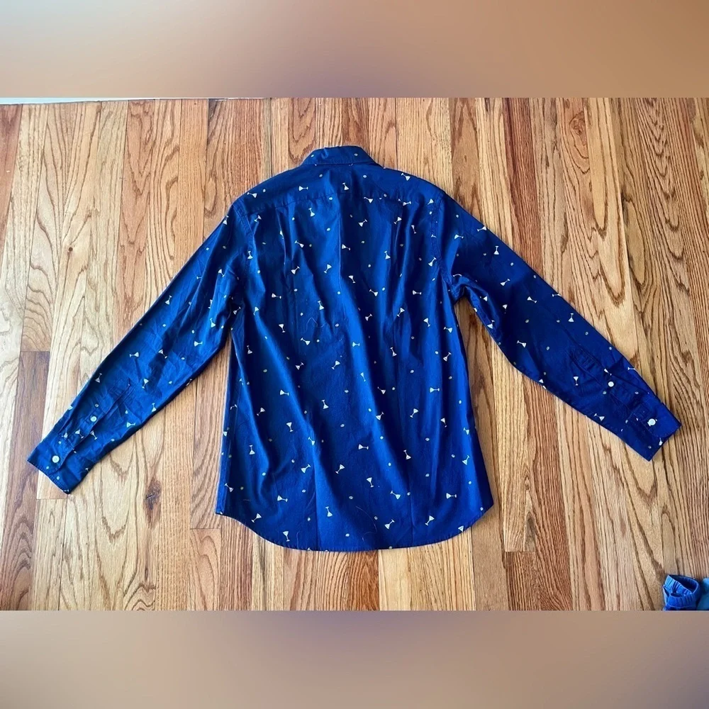 J. Crew Flex wash navy button down. mens small martini glass olives cocktail